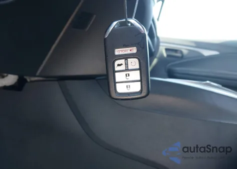 2023 Honda Passport Awd Trailsport z USA, uszkodzony, nr VIN 5FNYF8H68PB021277